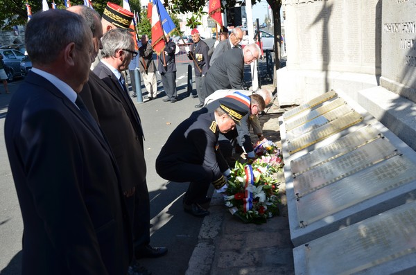 La Ville de Saumur honore les harkis