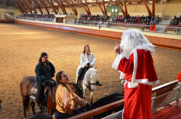 Noël "cavalier" pour les écoliers saumurois