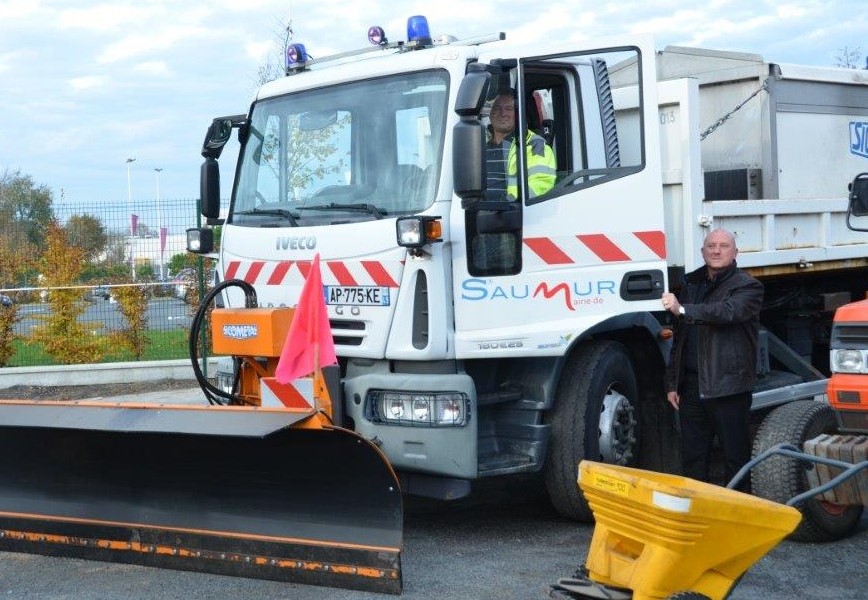 Pluies verglaçantes : mise en place du dispositif de viabilité hivernale et conséquences sur la collecte des déchets