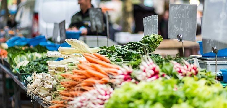 REQUALIFICATION DU QUARTIER SAINT-JEAN ET DÉPLACEMENT DU MARCHÉ